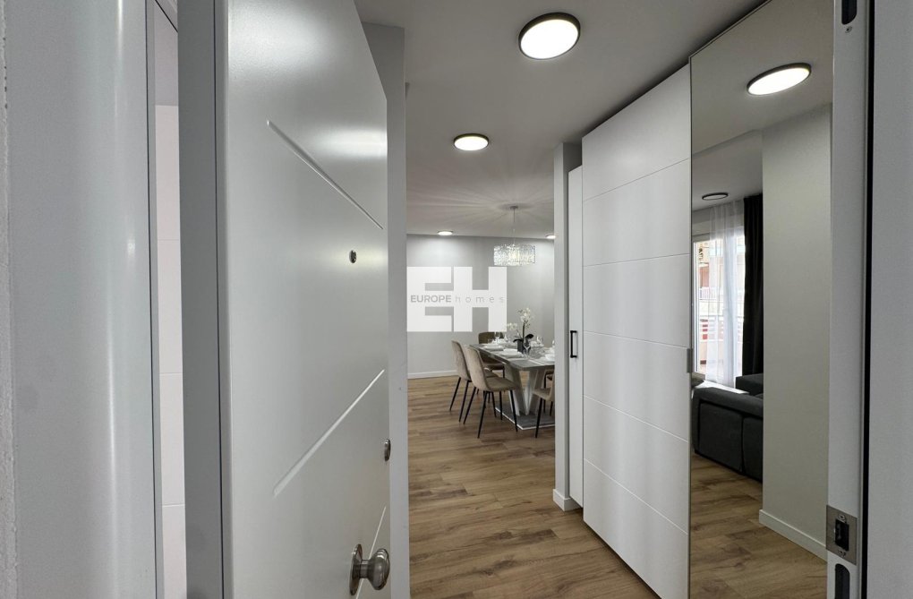 Wiederverkauf - Wohnung - Torrevieja - Playa del Cura