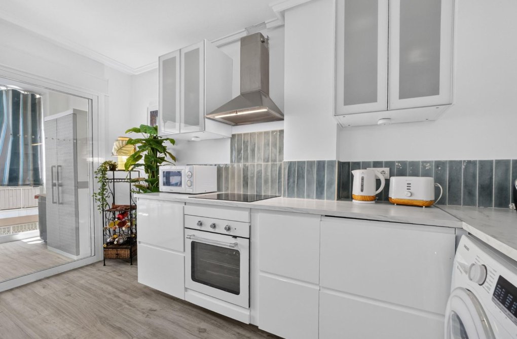 Wiederverkauf - Wohnung - Torrevieja - Playa del Cura