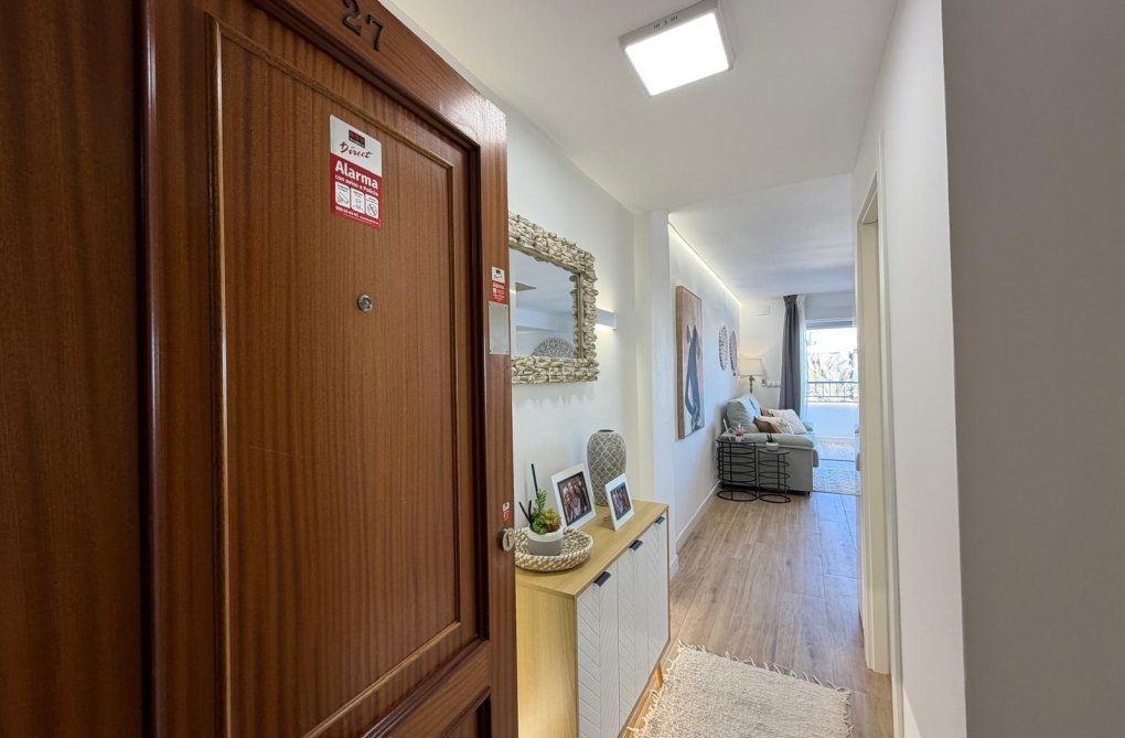 Wiederverkauf - Wohnung - Torrevieja - Punta Prima