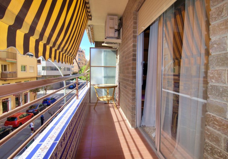Wohnung - Wiederverkauf - Alicante - Benalua
