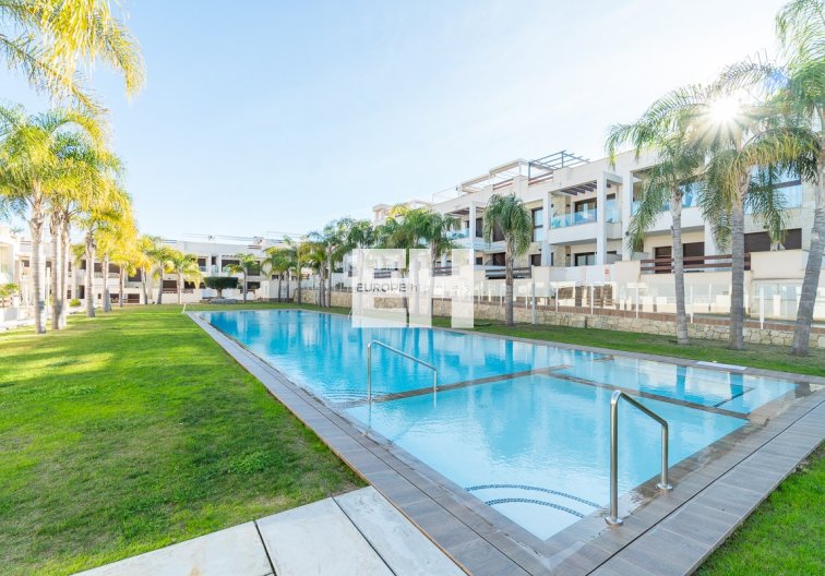 Wohnung - Wiederverkauf - Orihuela Costa - Costa Blanca