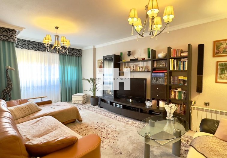 Wohnung - Wiederverkauf - Torrevieja - Centro