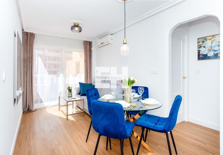 Wohnung - Wiederverkauf - Torrevieja - Centro