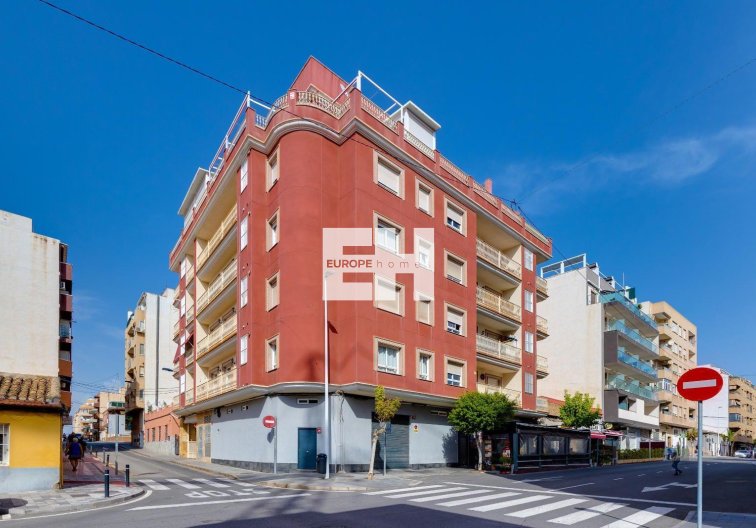 Wohnung - Wiederverkauf - Torrevieja - Centro