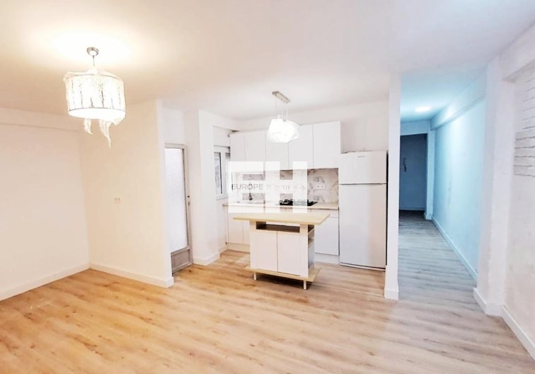 Wohnung - Wiederverkauf - Torrevieja - Centro