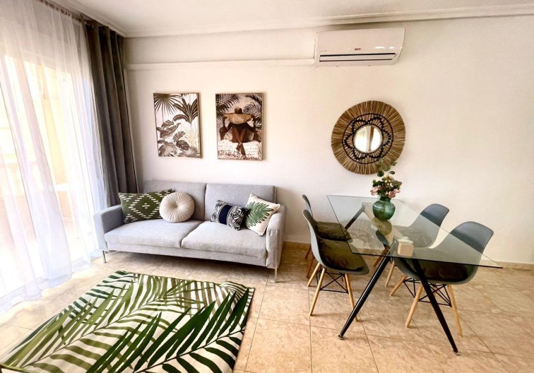 Wohnung - Wiederverkauf - Torrevieja - Centro