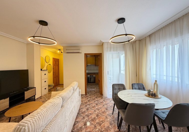 Wohnung - Wiederverkauf - Torrevieja - Centro