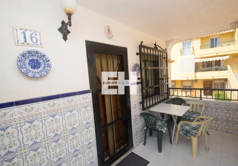 Wohnung - Wiederverkauf - Torrevieja - Mar Azul