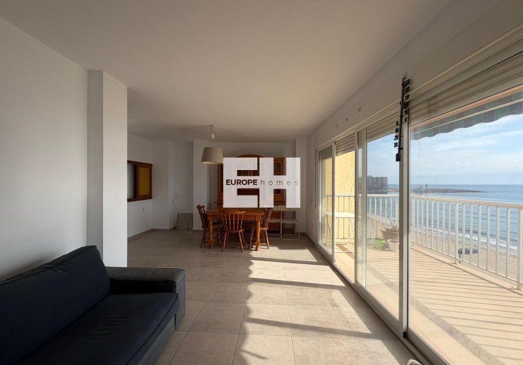 Wohnung - Wiederverkauf - Torrevieja - Playa de los Locos
