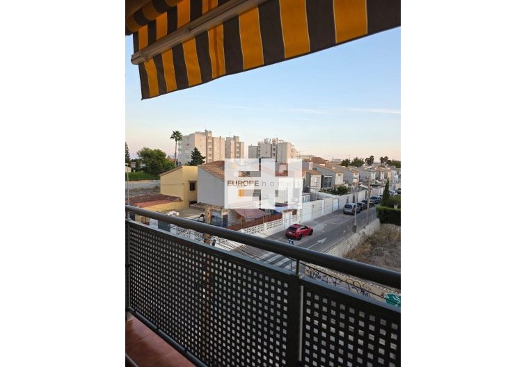 Wohnung - Wiederverkauf - Torrevieja - Playa del Cura