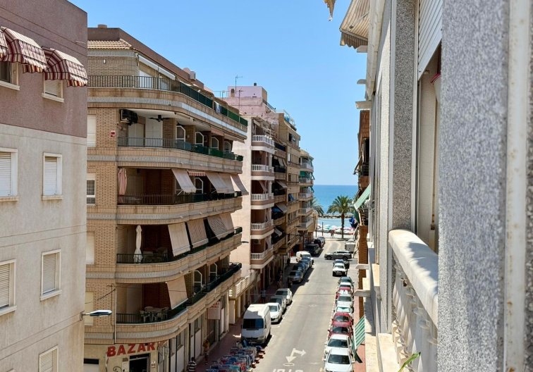 Wohnung - Wiederverkauf - Torrevieja - Playa del Cura