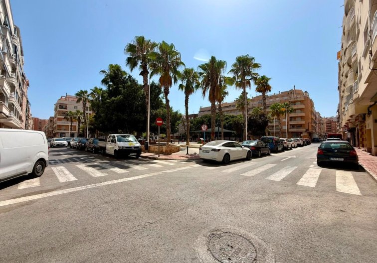 Wohnung - Wiederverkauf - Torrevieja - Playa del Cura