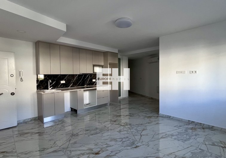 Wohnung - Wiederverkauf - Torrevieja - PLAYA LOS LOCOS