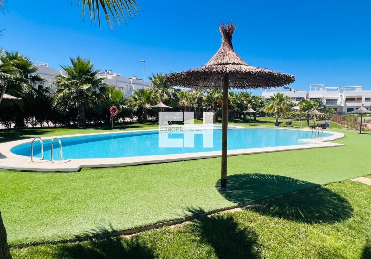 Wohnung - Wiederverkauf - Vistabella Golf Entre Naranjos - Inland