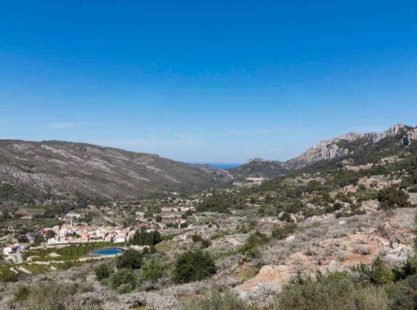 Descubre la magia de la Vall de Gallinera: naturaleza, historia y tradición