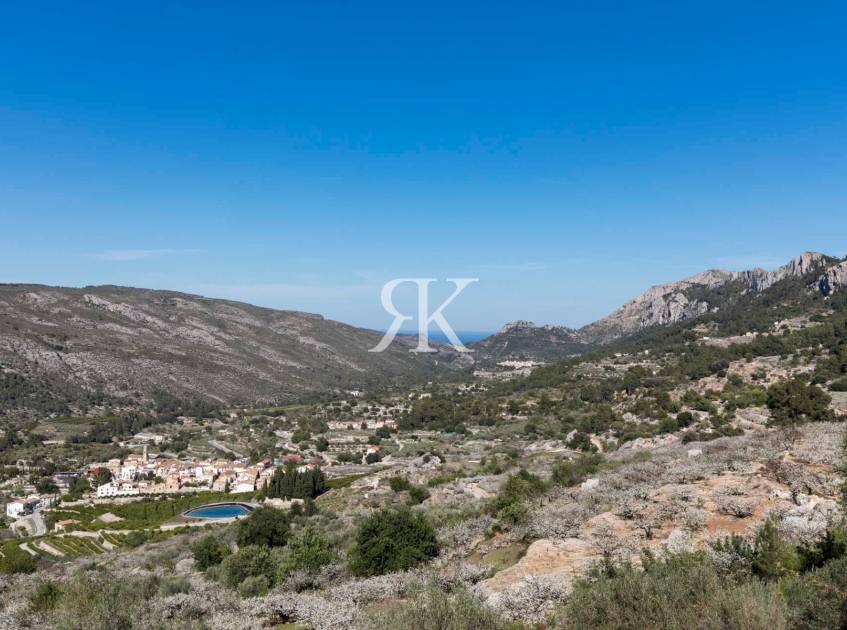 Descubre la magia de la Vall de Gallinera: naturaleza, historia y tradición