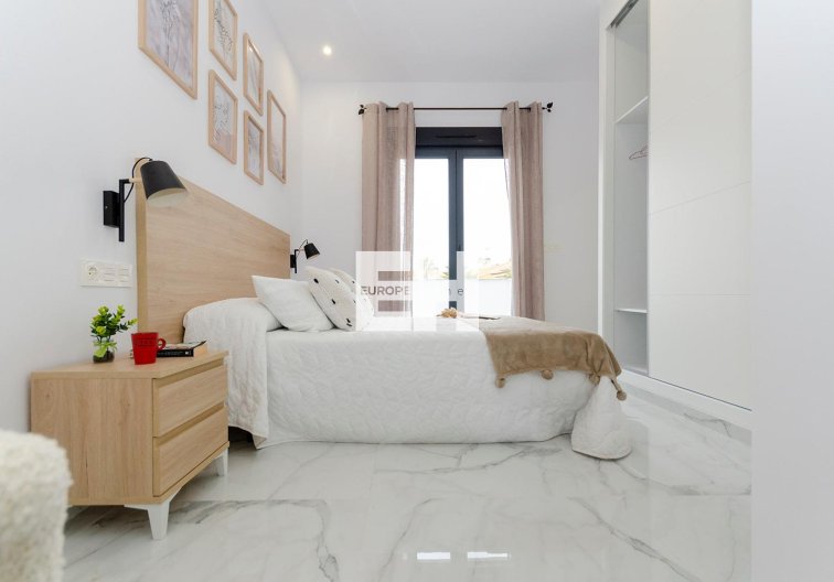 Obra Nueva - villa - Torrevieja - Torretas