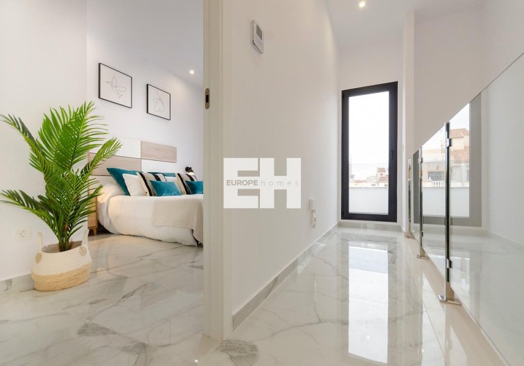 Obra Nueva - villa - Torrevieja - Torretas