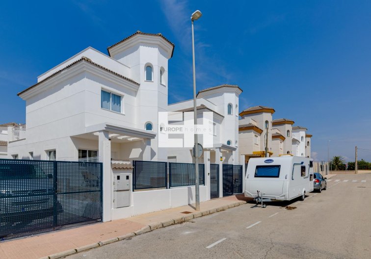 Neubau - villa - San Fulgencio - El Oasis