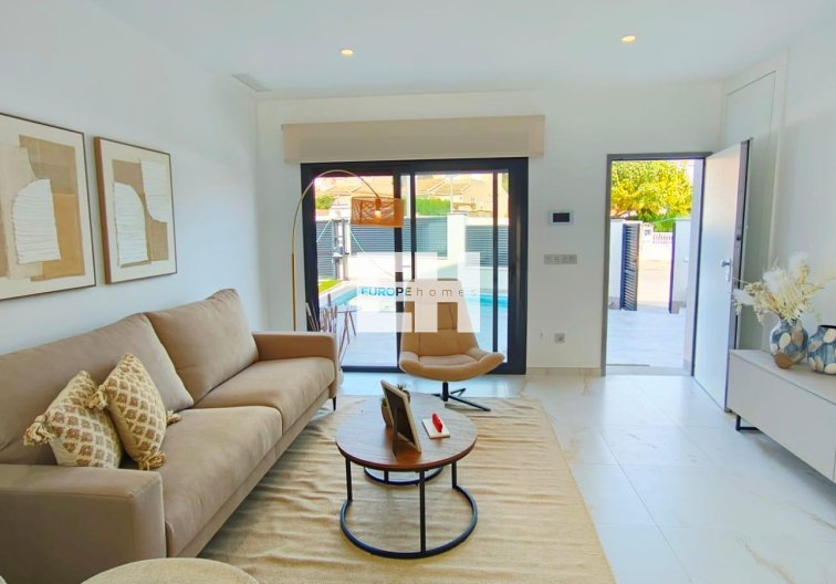 Obra Nueva - villa - Pilar de la Horadada - Pinar de Campoverde