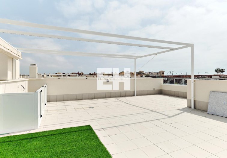 Neubau - Bungalow im obersten Stockwerk - Torrevieja - Villa Amalia