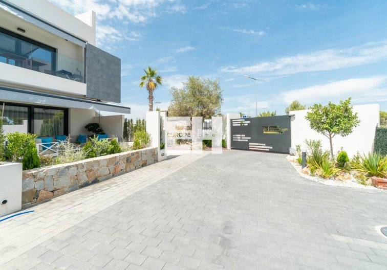 Obra Nueva - Bungalow en planta baja - Torrevieja - Los Balcones 