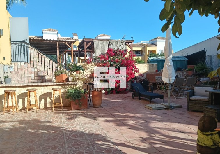 Segunda mano - Apartamento  - Los Montesinos - Costa Blanca