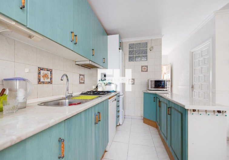 Herverkoop - villa - Torrevieja - Calas Blanca