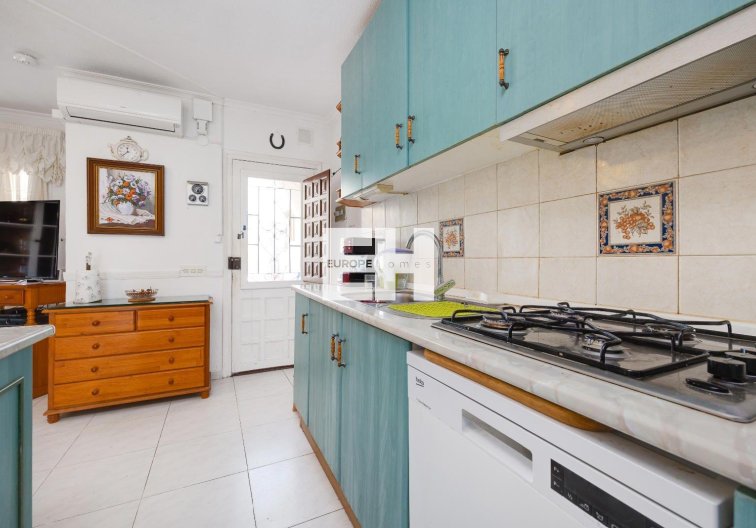 Herverkoop - villa - Torrevieja - Calas Blanca