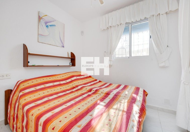 Herverkoop - villa - Torrevieja - Calas Blanca