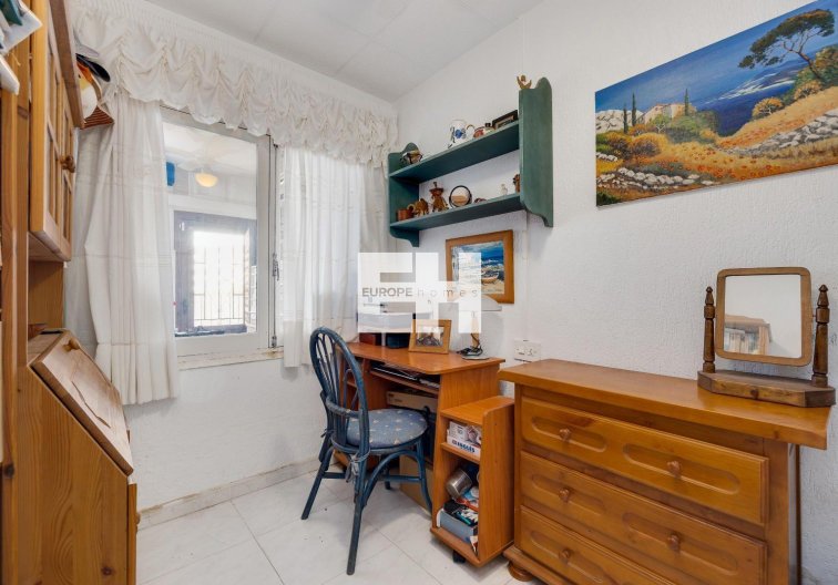 Herverkoop - villa - Torrevieja - Calas Blanca