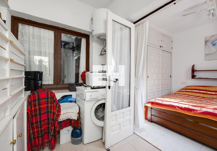 Herverkoop - villa - Torrevieja - Calas Blanca