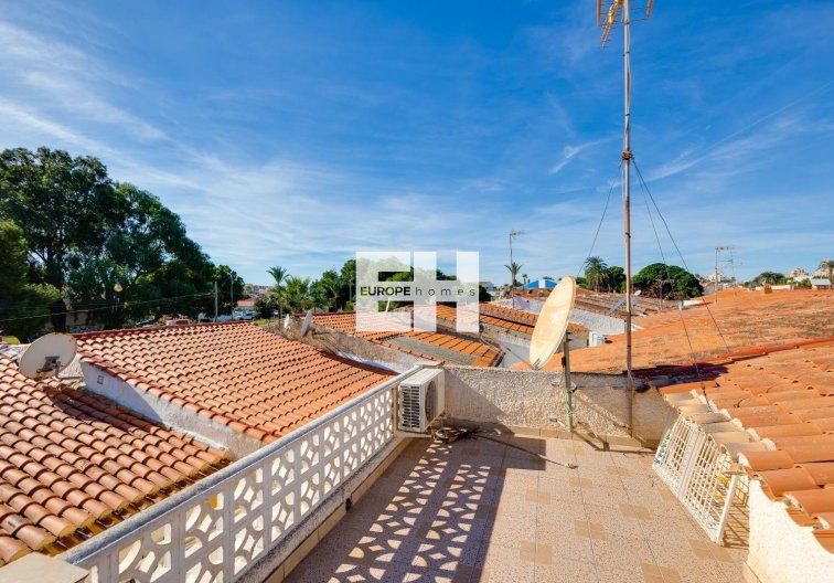 Herverkoop - villa - Torrevieja - Calas Blanca