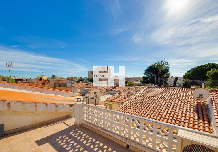 Herverkoop - villa - Torrevieja - Calas Blanca