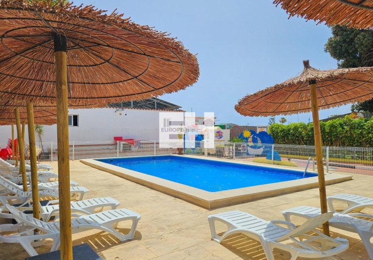 Herverkoop - villa - Torrevieja - Calas Blanca