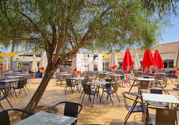 Herverkoop - villa - Torrevieja - Calas Blanca