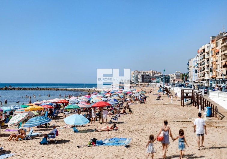 Herverkoop - villa - Torrevieja - Calas Blanca