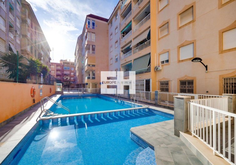 Segunda mano - Apartamento  - Torrevieja - Acequion