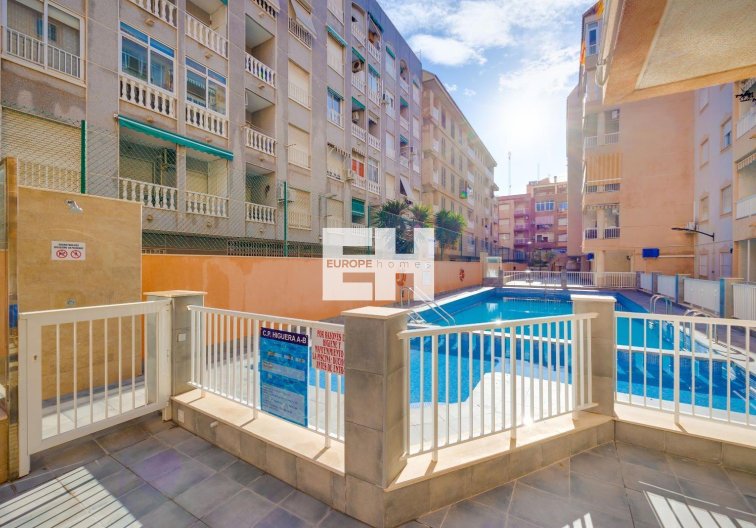 Segunda mano - Apartamento  - Torrevieja - Acequion