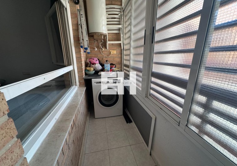 Segunda mano - Apartamento  - Torrevieja - Centro