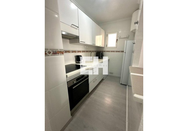 Segunda mano - Apartamento  - Torrevieja - Centro