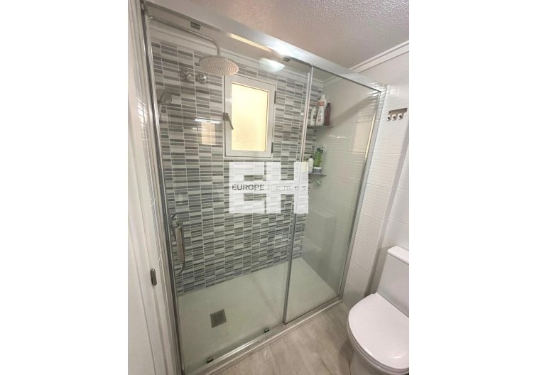 Segunda mano - Apartamento  - Torrevieja - Centro