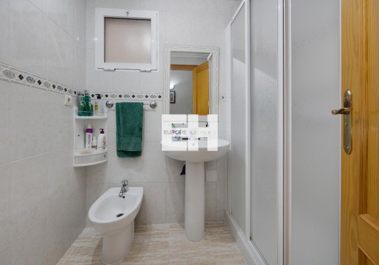 Segunda mano - Apartamento  - Torrevieja - Centro