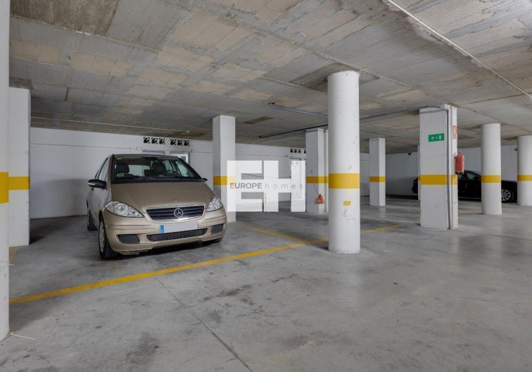 Segunda mano - Apartamento  - Torrevieja - Centro