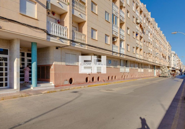 Segunda mano - Apartamento  - Torrevieja - Centro