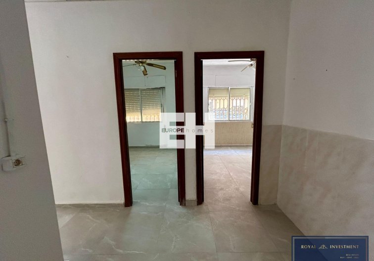 Segunda mano - Apartamento  - Torrevieja - Centro