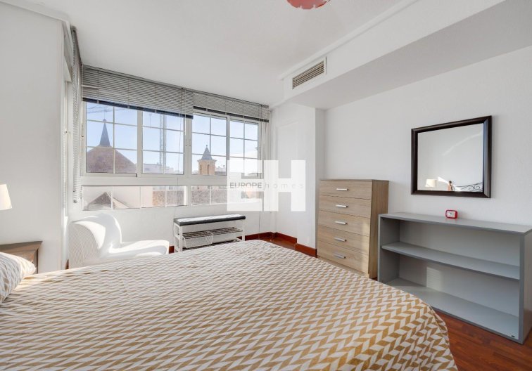 Segunda mano - Apartamento  - Torrevieja - Centro