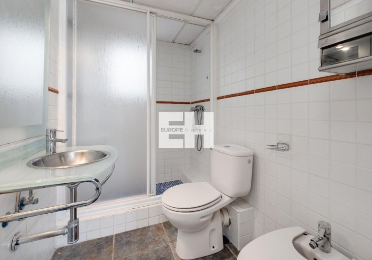 Segunda mano - Apartamento  - Torrevieja - Centro