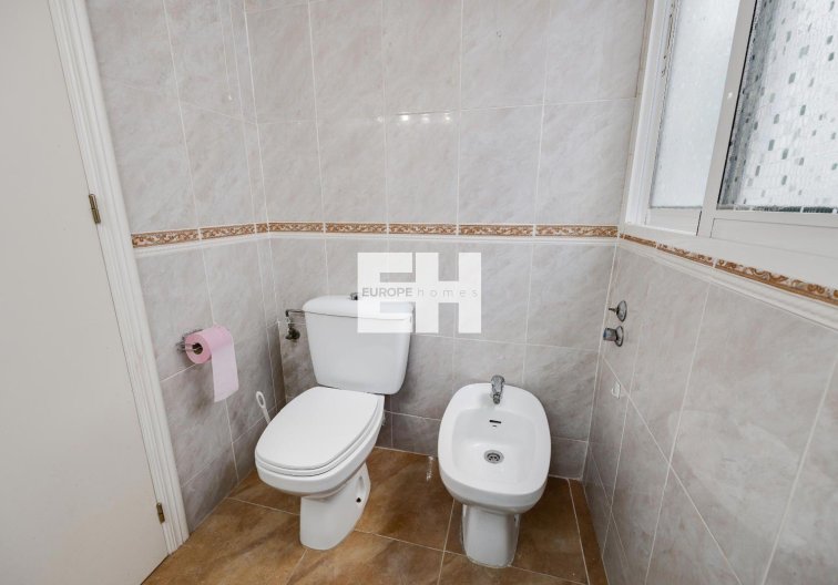 Segunda mano - Apartamento  - Torrevieja - Centro