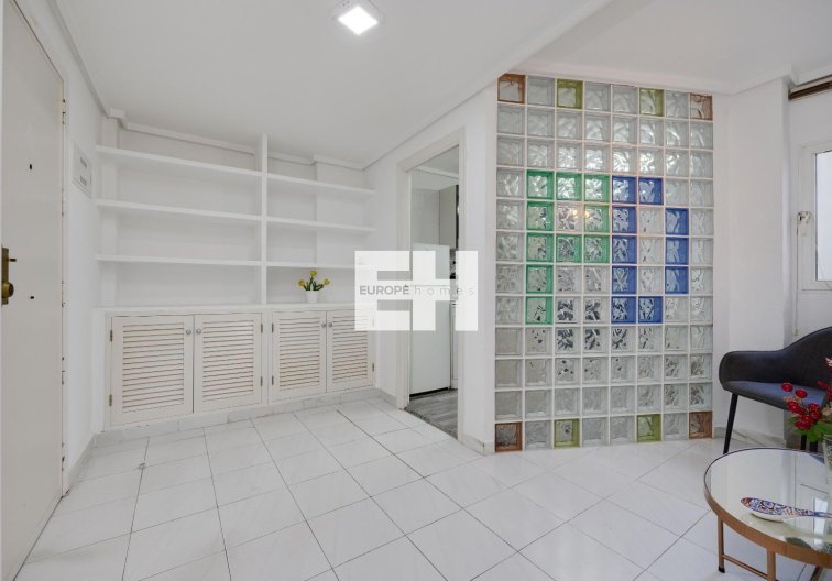 Segunda mano - Apartamento  - Torrevieja - Centro